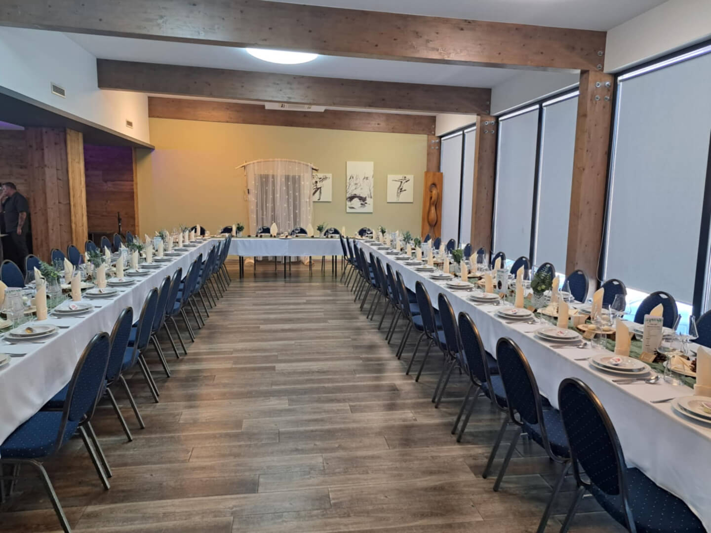 Rendezvényhelyszín Ajkán, a Kristály Hotelben