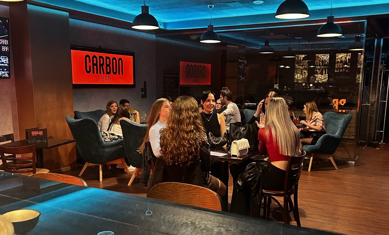 Carbon Bár a Kristály hotelben