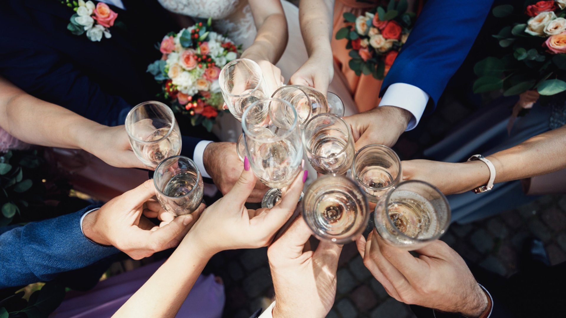 Milyen italokat kell egy esküvőn felszolgálni? 