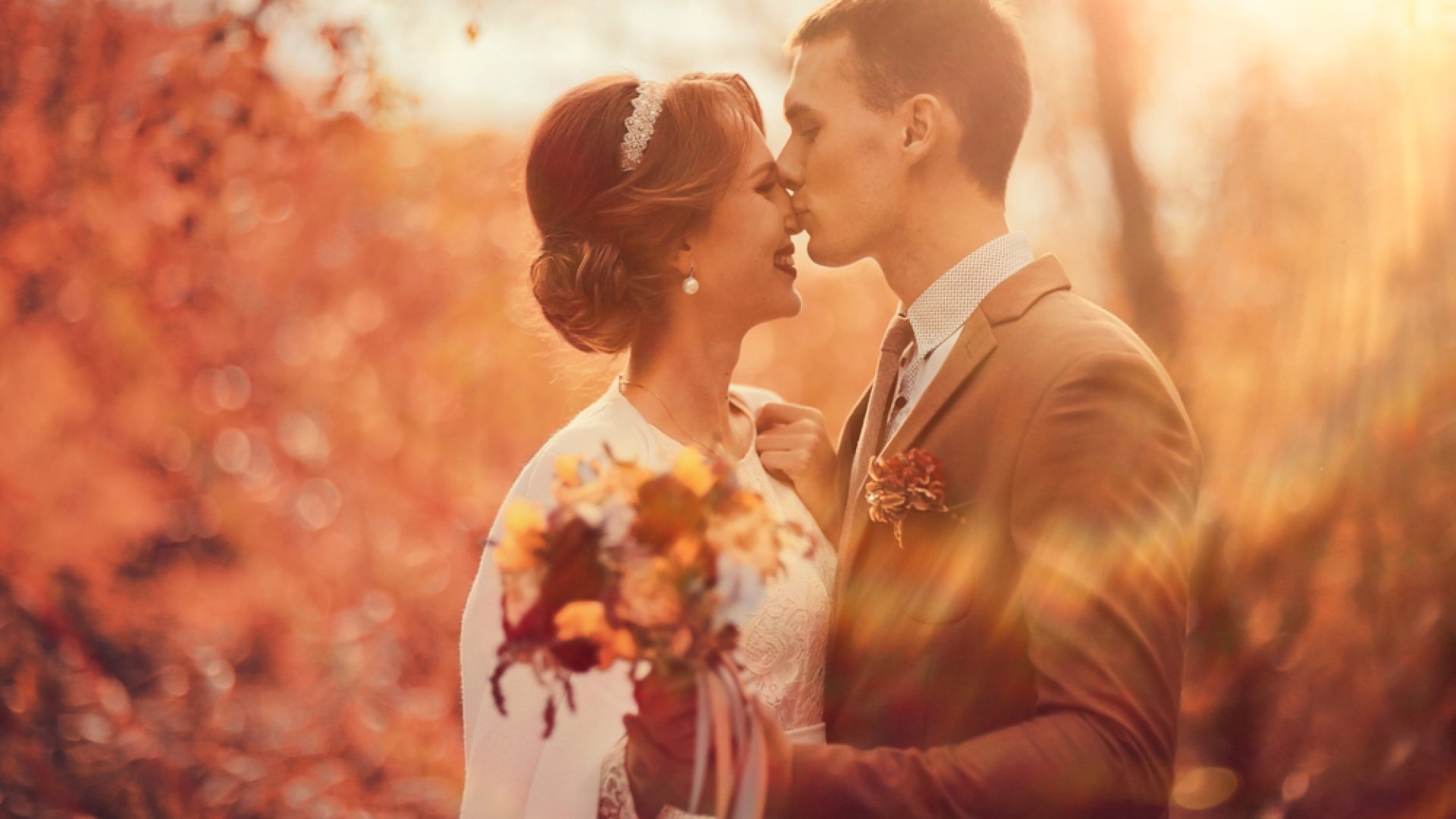 Őszi esküvőt tervez? Erre a 4 dologra kell figyelnie!